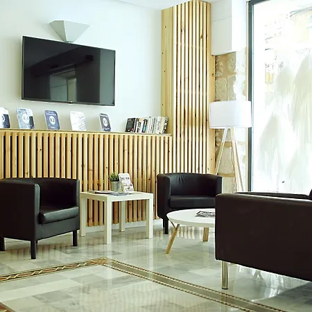 La Milagrosa Ξενοδοχείο 2*