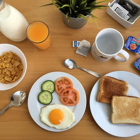 酒店 La Milagrosa 2*